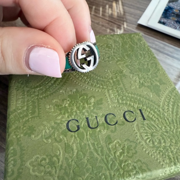 Gucci Silver Interlocking Ring - Picture 6 of 7